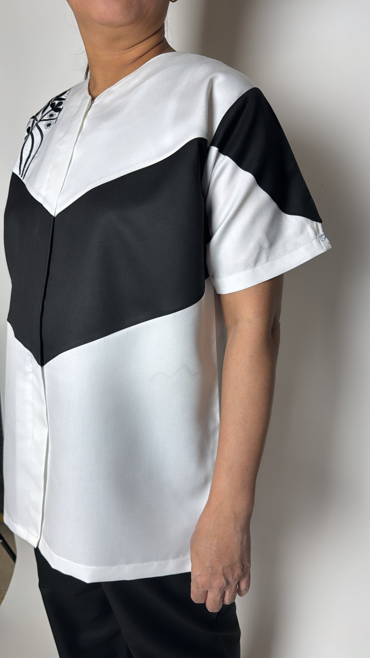 Whit w Back (By Order ) - Image 2